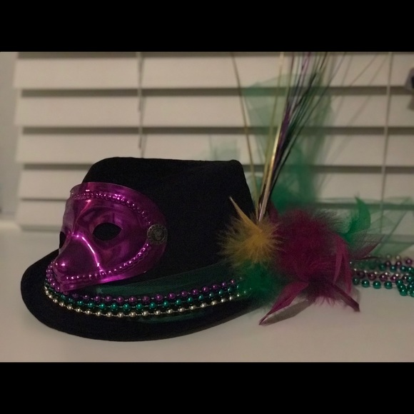 MARDI GRAS hat - Picture 2 of 8